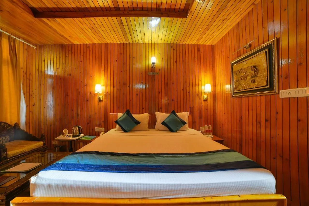 Mint Tarika Resort Чейл